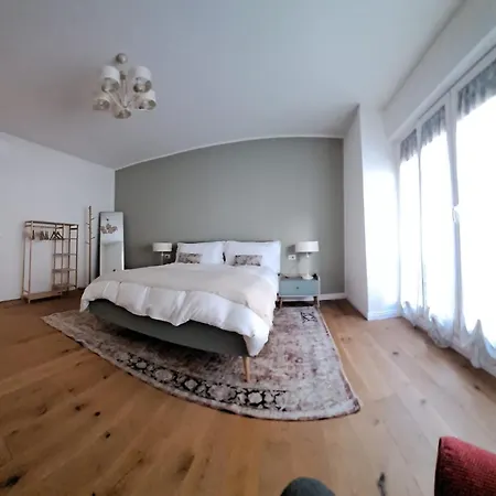 Pertini Apartamento Savona